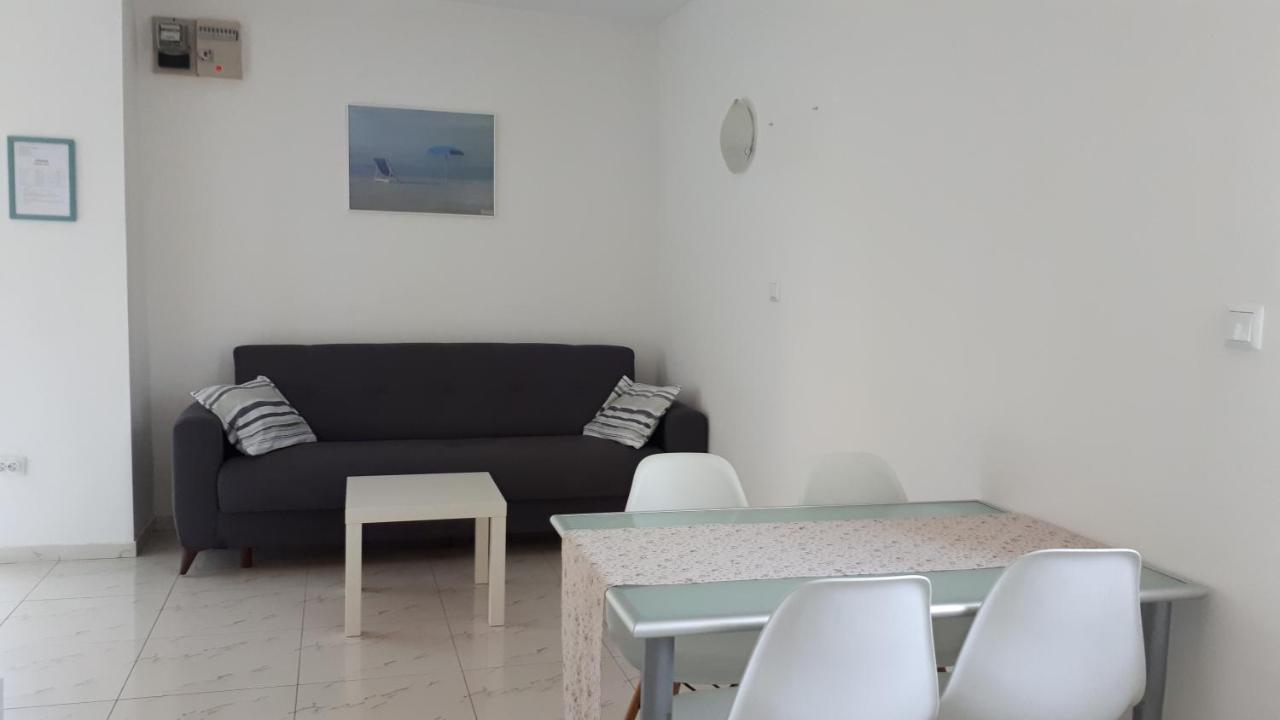 Apartment Pejnovic Malinska Exterior photo